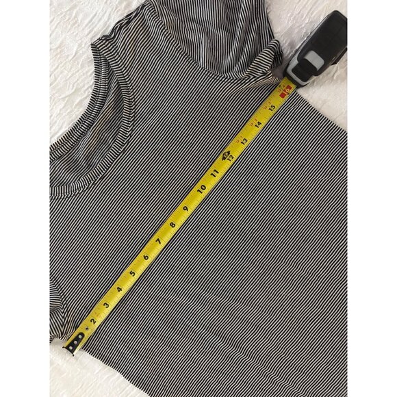 EXCELLENT Lululemon Love Crew III Black/White Striped Short Sleeve T-Shirt Top 4 - Picture 9 of 9
